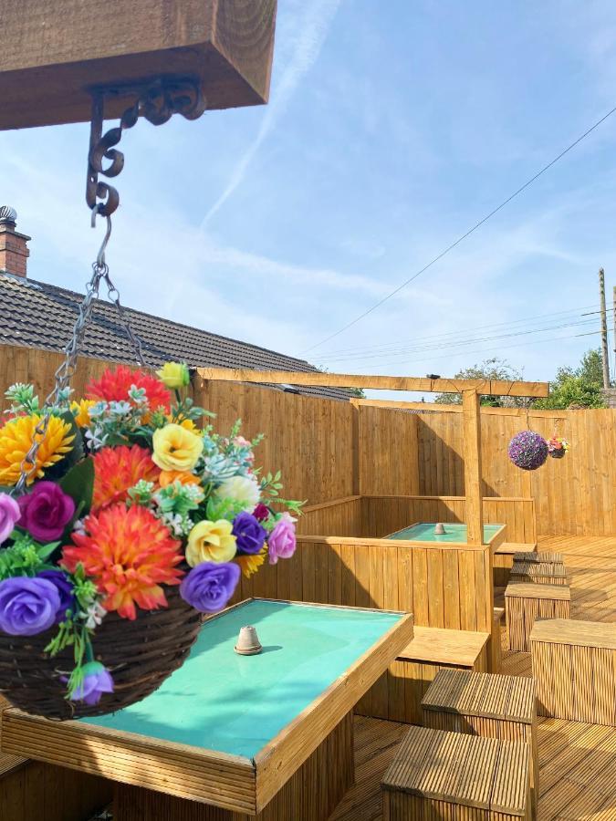 Hotel The Whistle And Flute Barnetby le Wold Exterior foto